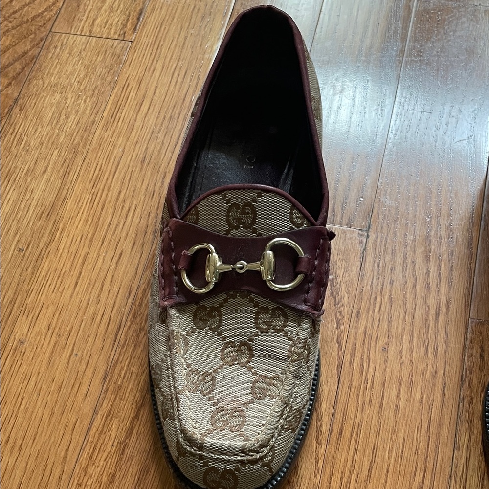 Gucci Beige and Brown Loafers - Picture 3 of 16
